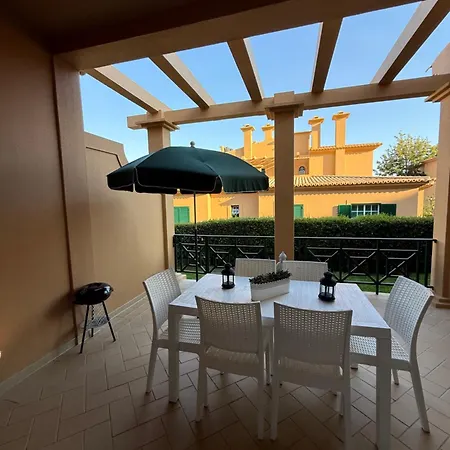 Moradia Almorávia Сasa de vacaciones Olhos de Agua (Albufeira)